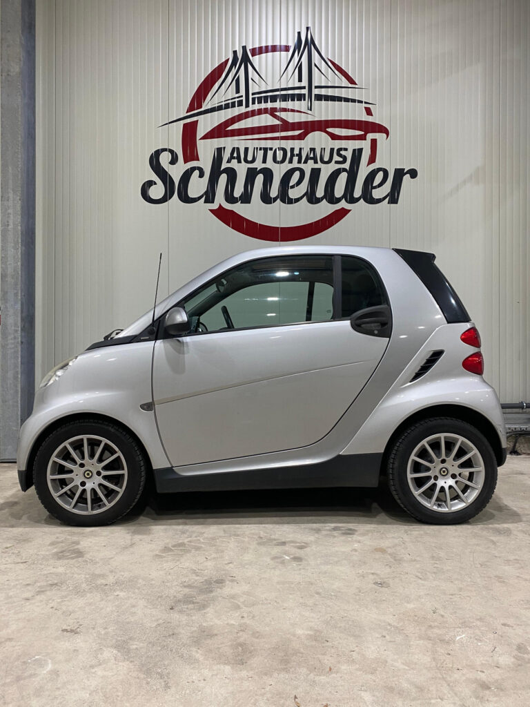 Gebrauchter Smart in grau